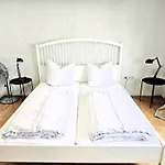 Apartmenthaus - Lejlighed Mackenbach