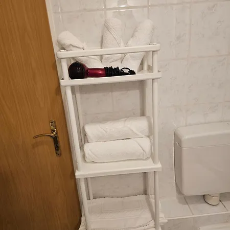 Апартаменты Apartmenthaus - Mackenbach