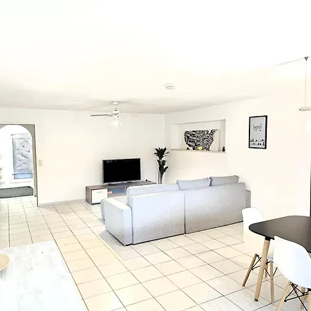Apartment Apartmenthaus - *