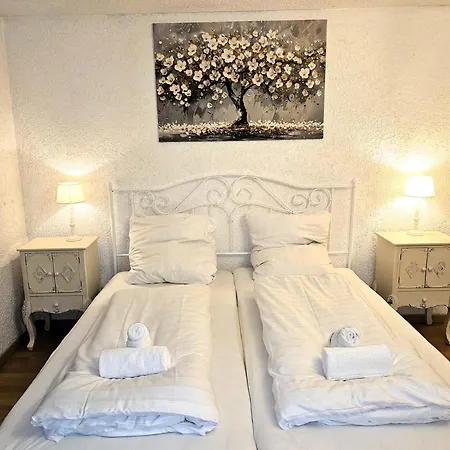 Apartmenthaus - Daire Mackenbach