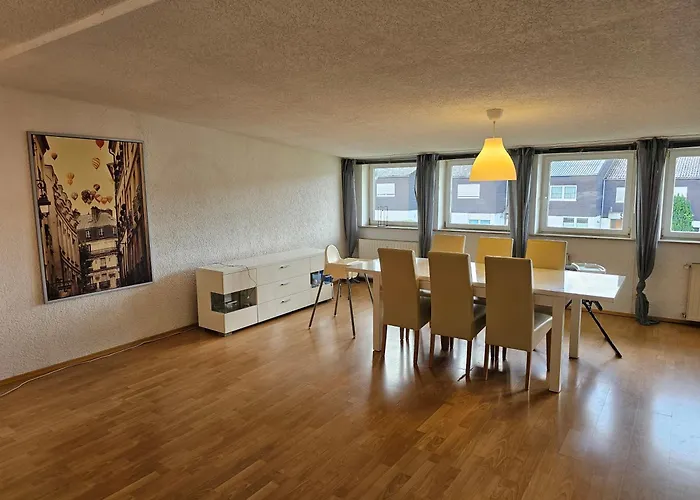 Apartmenthaus - * Mackenbach