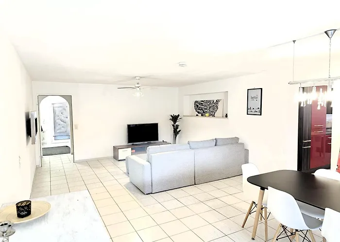 Apartamento Apartmenthaus - *