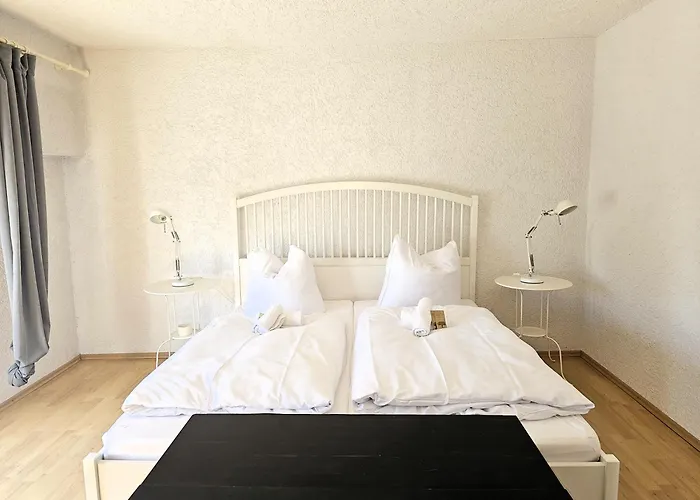 Apartmenthaus - * Mackenbach